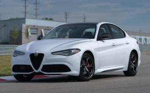 Alfa Romeo Giulia Ti Sport Q4 Carbon 2018 года (NA)